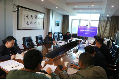 【十问自己】万向遵带领分管联系部门开展合格管理人员“十问自己”大讨论