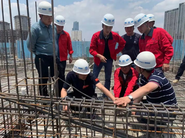 【我为群众办实事】公司领导“五一”期间到各建设项目检查指导