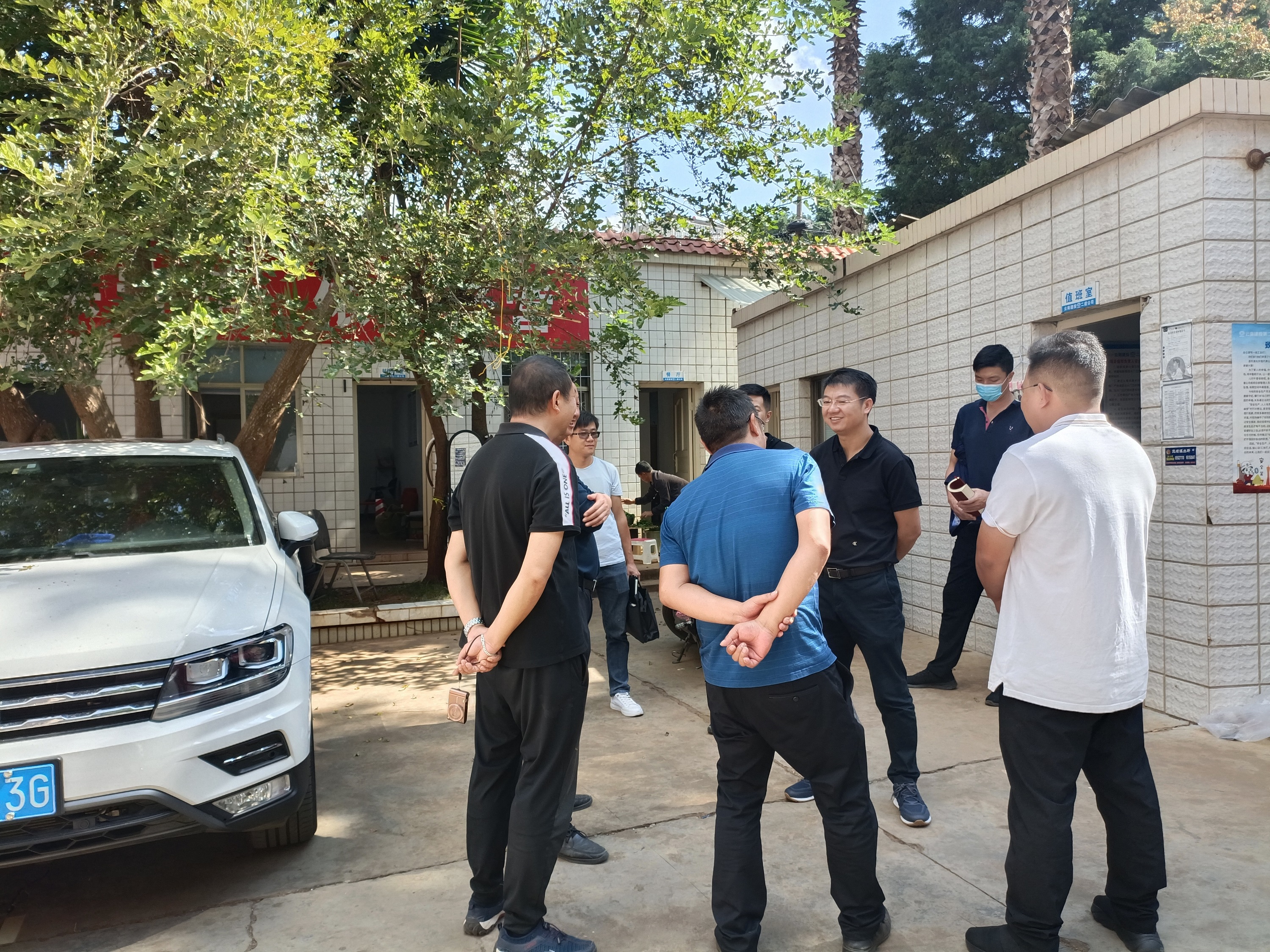 【我为群众办实事】万向遵一行对公司周边生活区、库区开展消防检查