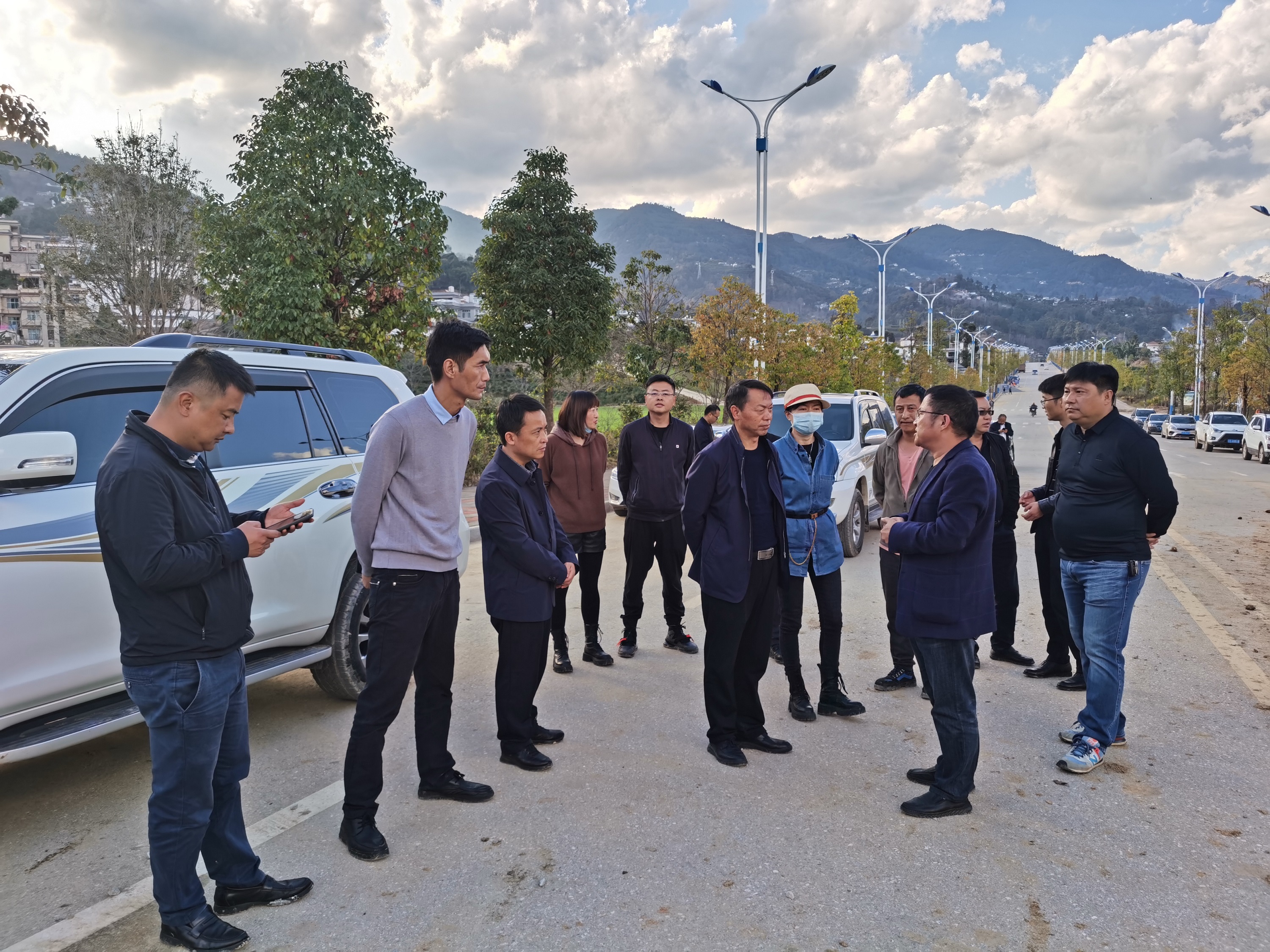 【我为群众办实事】陈定华一行赴凤庆开展座谈交流