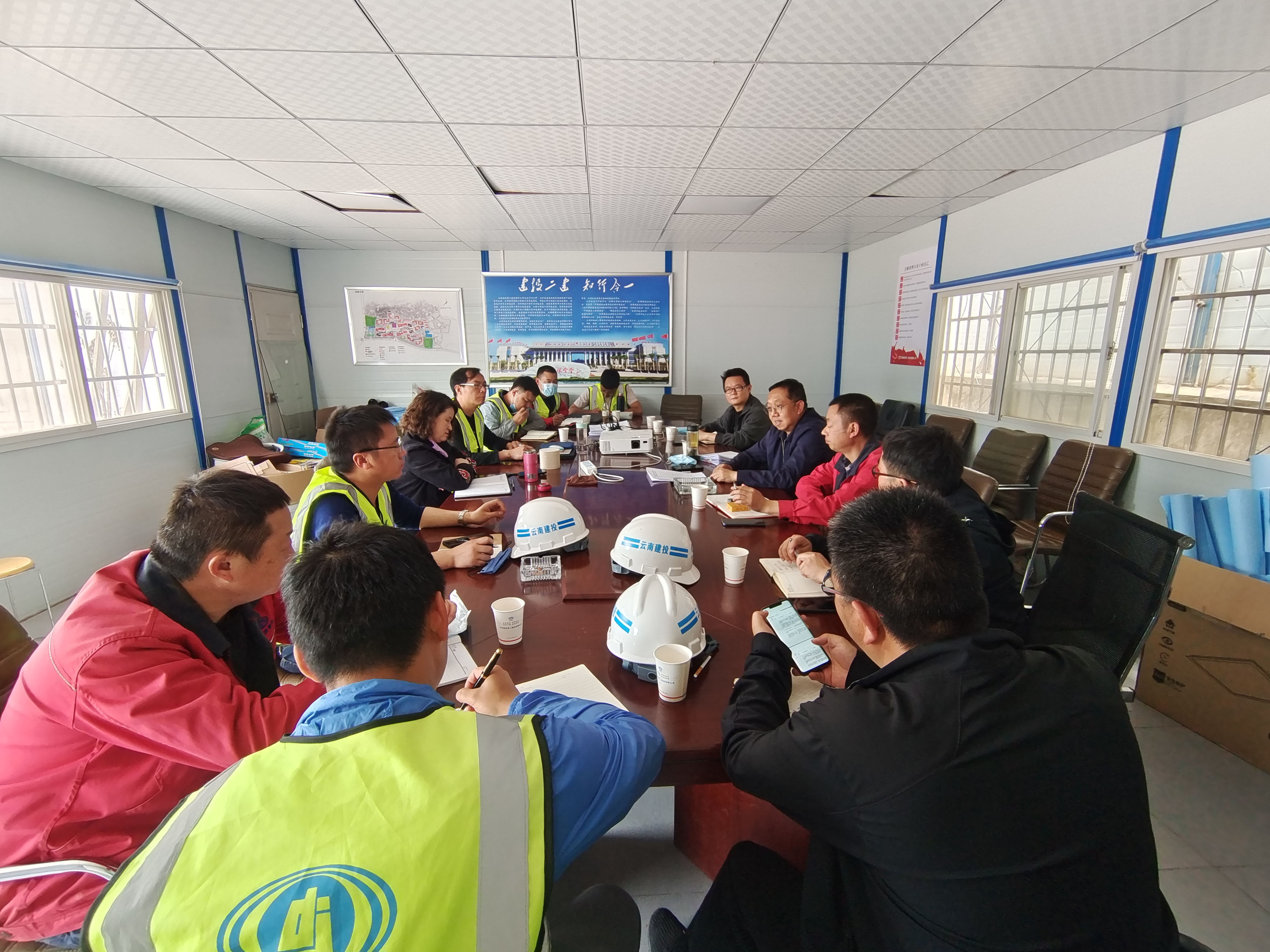【调研检查】集团安全总监段益庆一行到云南财经大学安宁校区“新四栋”项目核查落实集团安全生产视频会议精神