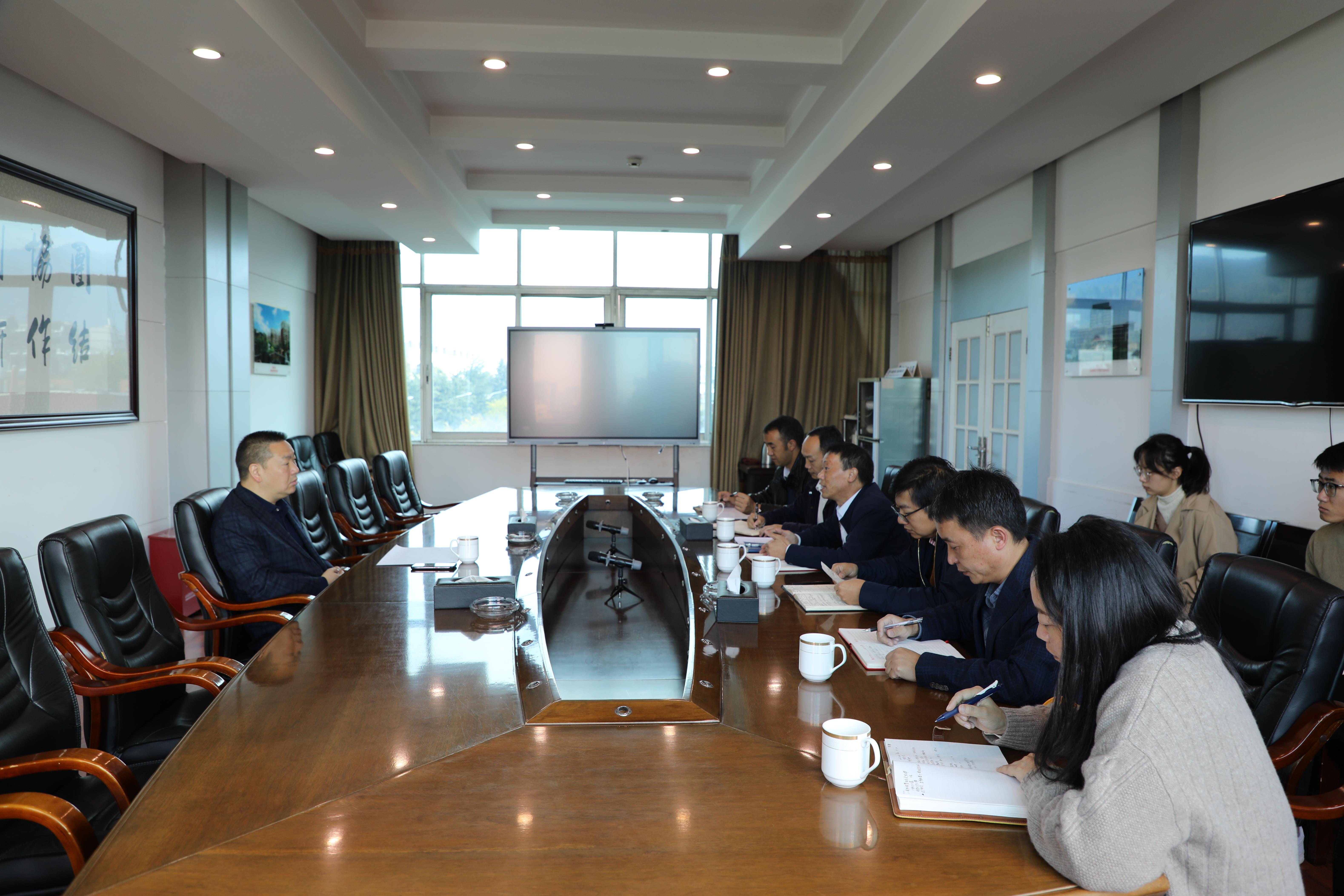 陈祖军调研公司时强调 全面完成年度各项目标任务 为致力构建“五个建投”贡献二建力量