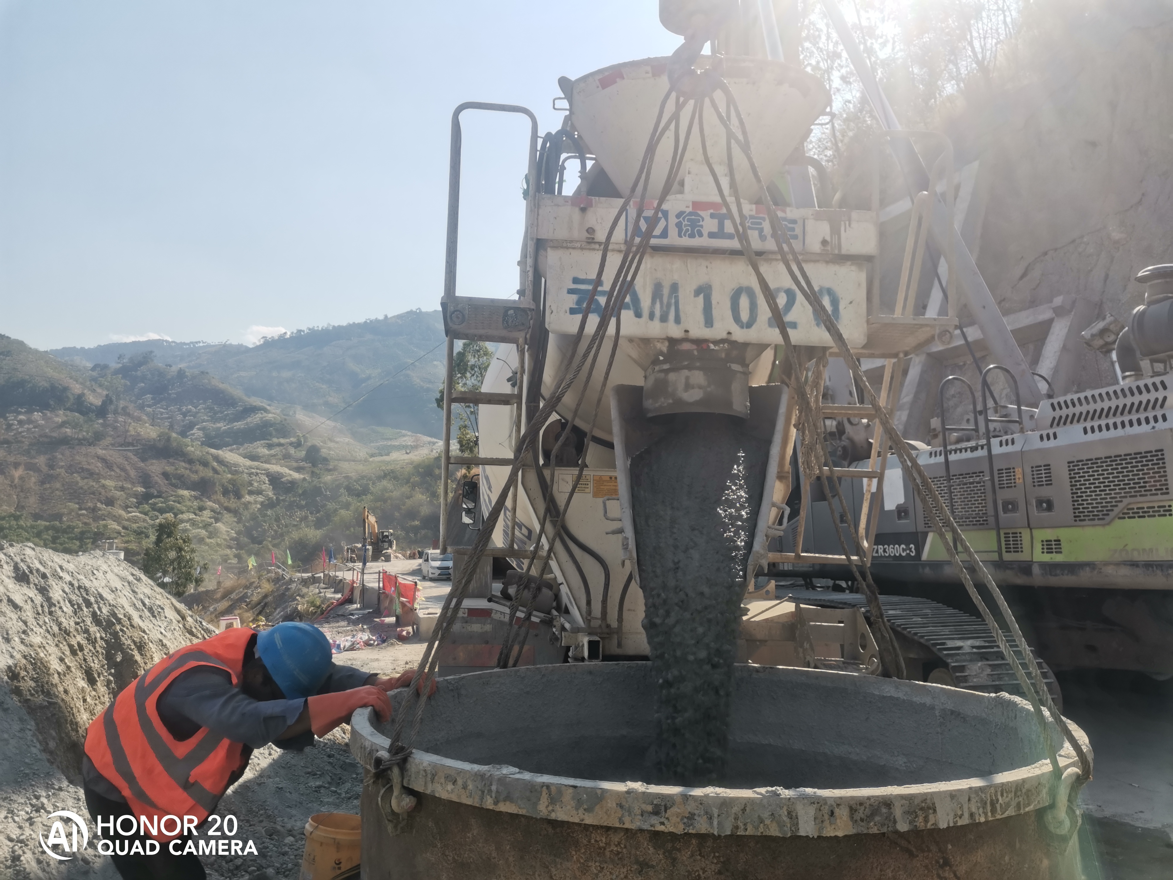 【项目动态】开局就是决战 起跑就要加速——永金高速公路土建十一分部主线桥梁桩基础全部浇筑完成