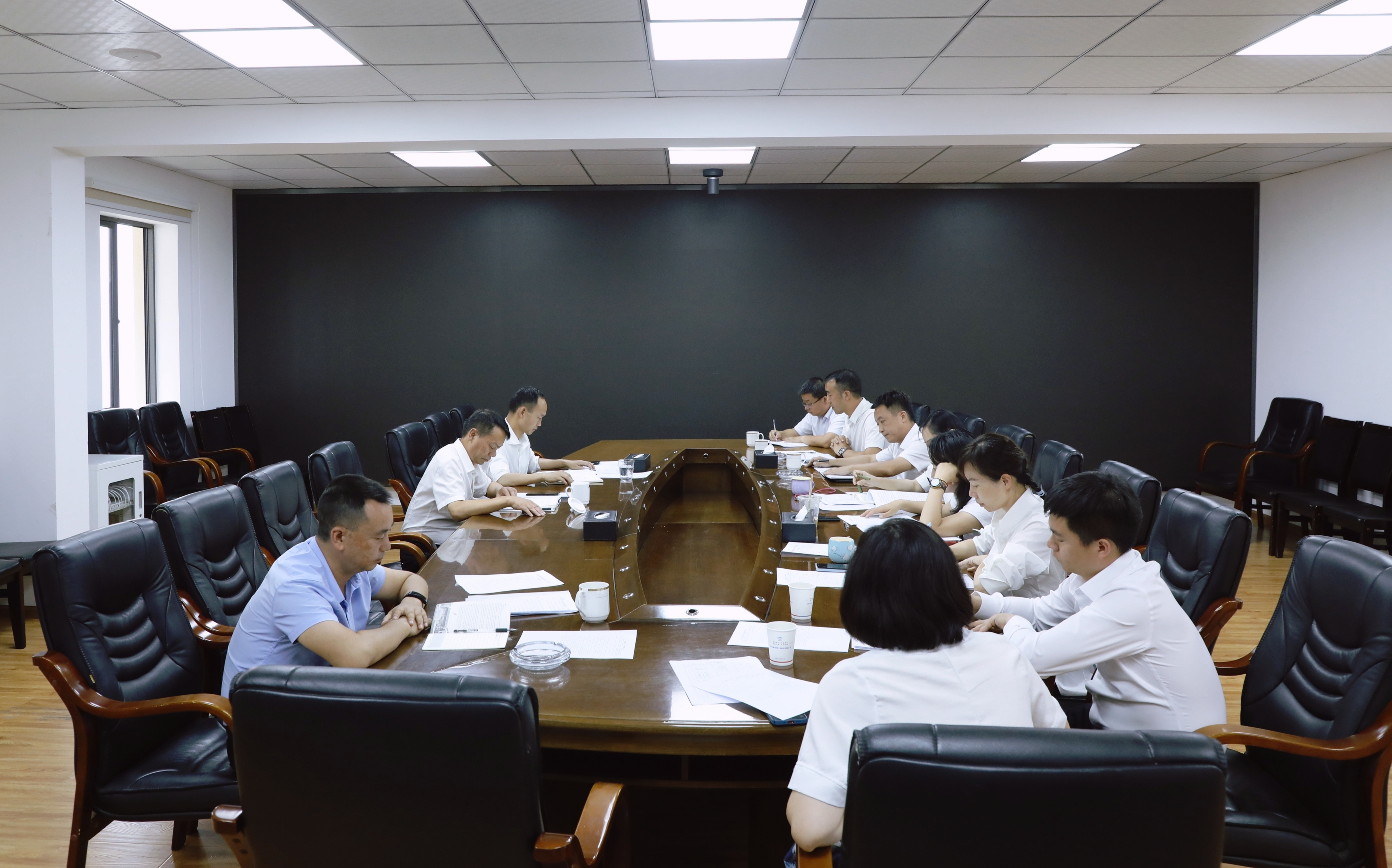 【公司要闻】公司召开经营工作解放思想大讨论