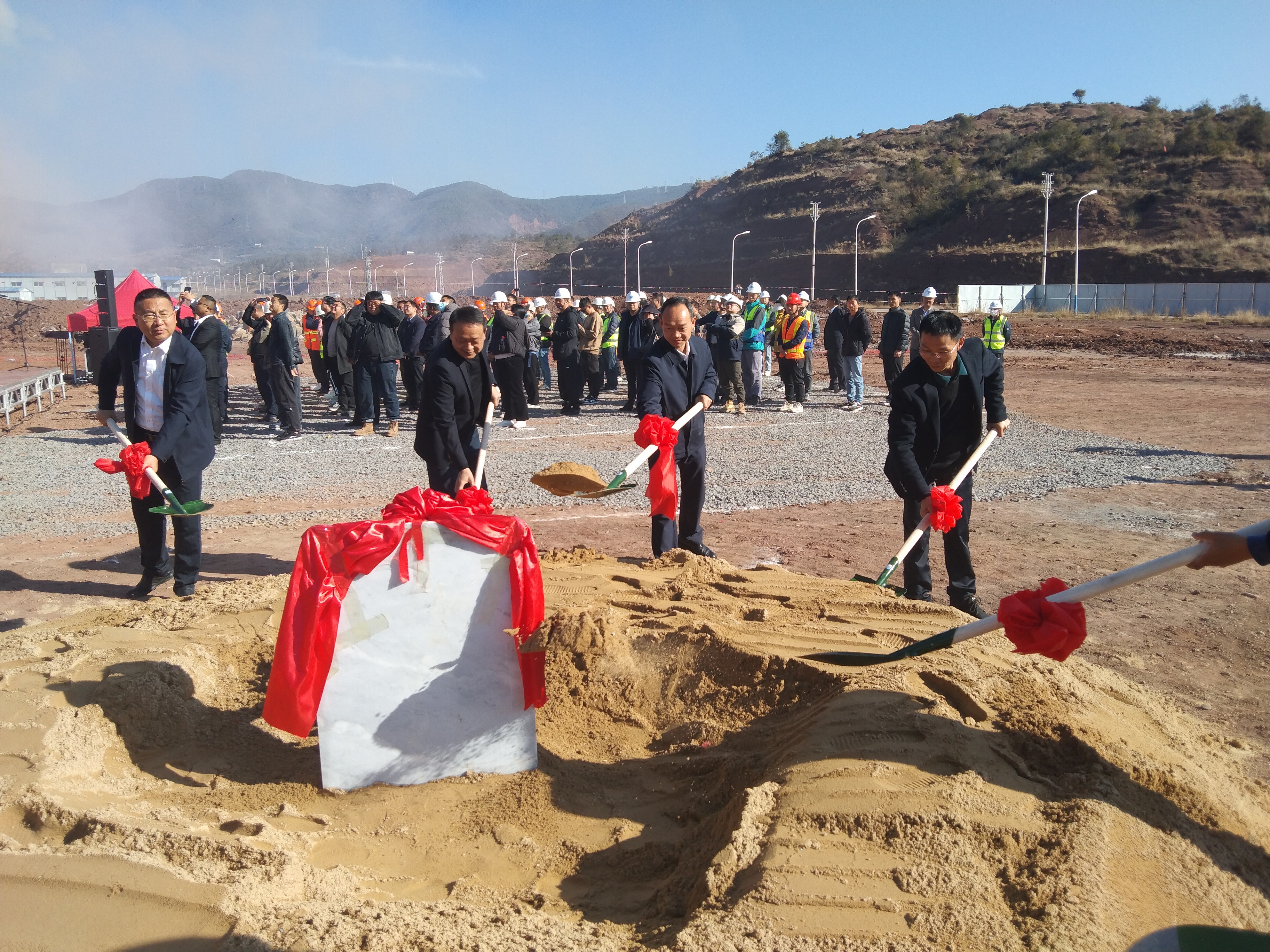 【项目动态】起步冲刺 开局争先！楚雄高新区云甸保障性租赁住房建设项目举行开工奠基仪式