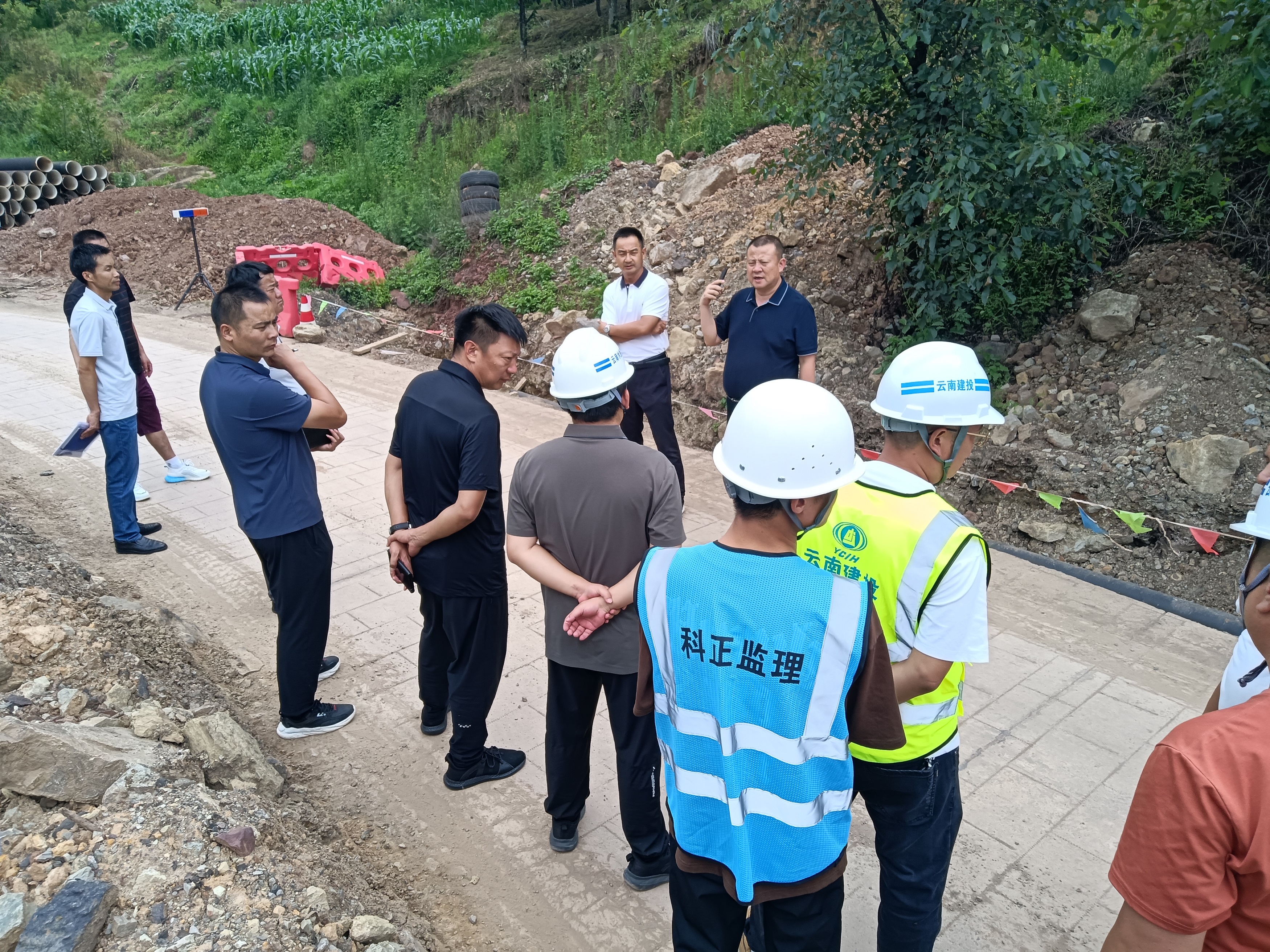 【公司要闻】楚雄州水务局党组书记、局长余海潮调研武定农饮水项目